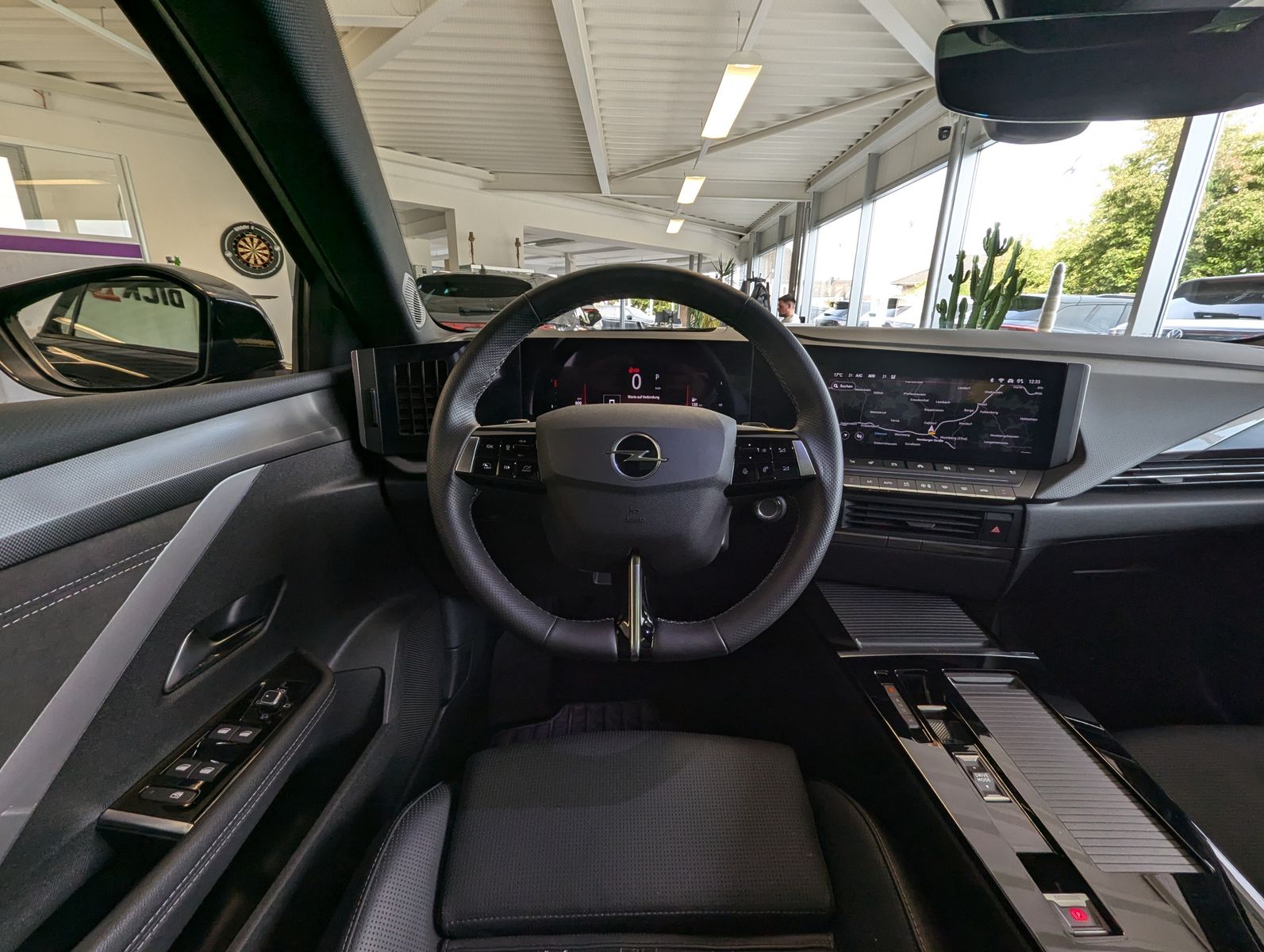 OPEL Astra 1.2 Ultimate Leder-Nappa Sitzlüft AHK Pano - Image 20