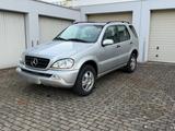Mercedes-Benz Mercedes Benz Ml270 W163 Automatik AHK TÜV... - Mercedes-Benz ML 270 von privat