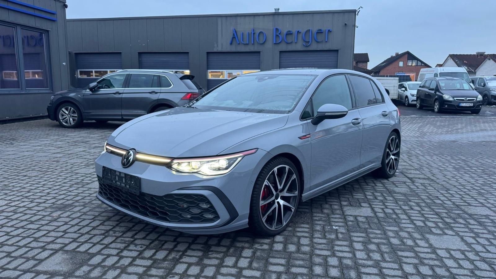 Volkswagen Golf 8 GTI STDHZ/STZBLFT/MATRIX/LEDER/ACC