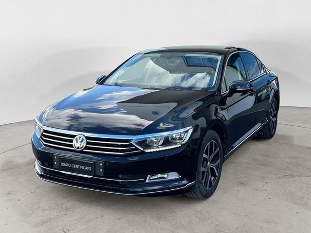 Volkswagen Passat 2.0 TDI 150 CV Automatica NAVI