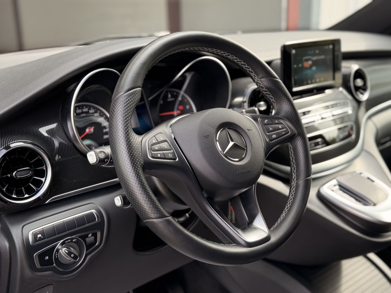 Mercedes-Benz V 250 d EDITION LANG PANO LED NAVI AHK CARPLAY foto 9