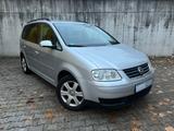 Volkswagen Touran 1.4TSI Highline*2Hand*7Sitz*KeinRost*Navi - Volkswagen Touran aus 2006: Highline