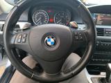 BMW E91 330d xDrive - BMW 330 aus 2006: 330d