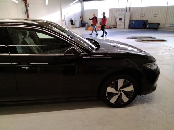 Volkswagen Passat Variant - Bild 5