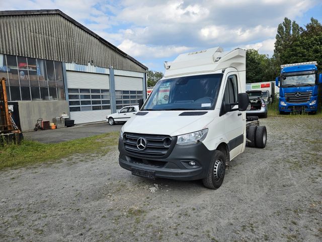 Mercedes-Benz Sprinter III Fahrgestell RWD/AWD 519 CDI RWD L2