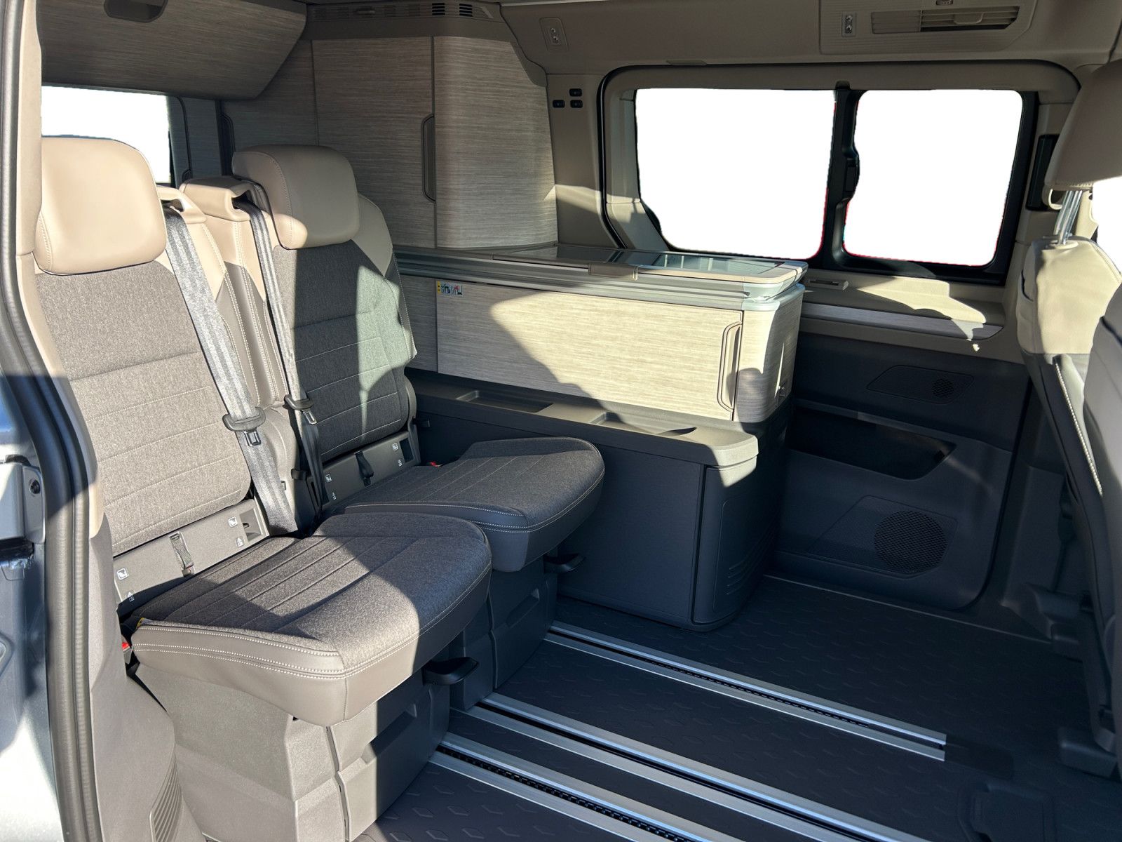 Volkswagen T7 California - Bild 11