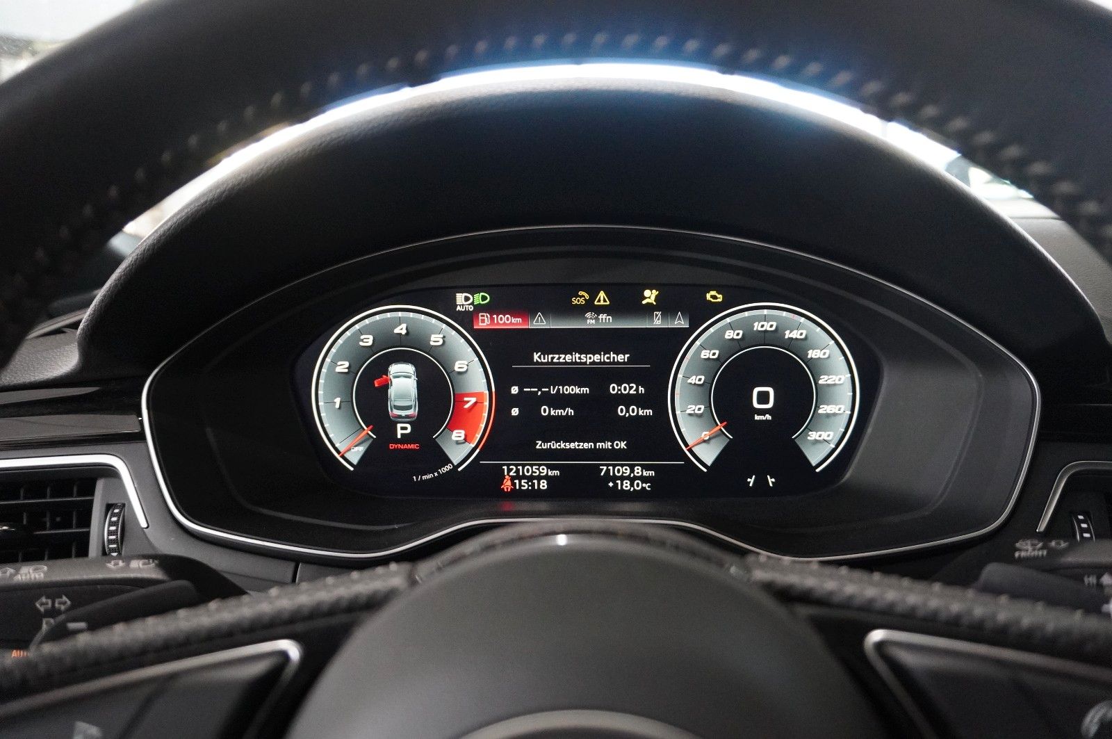 Fahrzeugabbildung Audi A5 Sportback 45 TFSI QUATTRO S-LINE NAVI/MATRIX