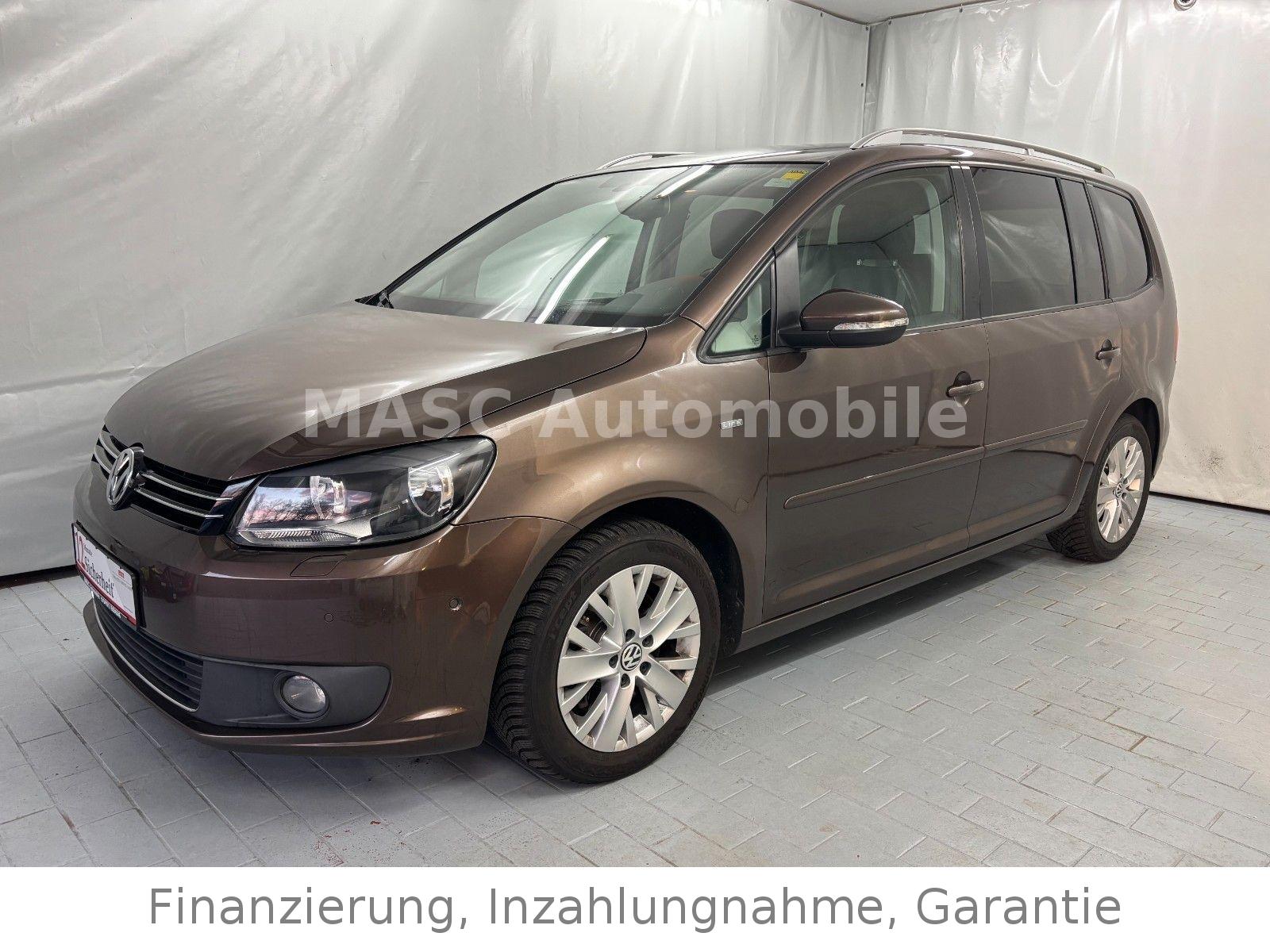 Volkswagen Touran Life/DSG/PDC/SHZ
