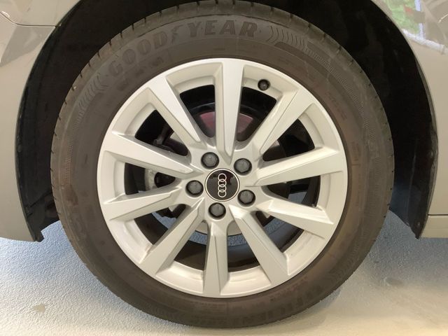 A1 Sportback S line 25 TFSI,PDC Plus,Navi Plus,L