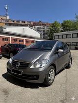 Mercedes-Benz HU bis 05.28 / Mercedes A160 BlueEFFICIENC... - Mercedes-Benz A 160 in München