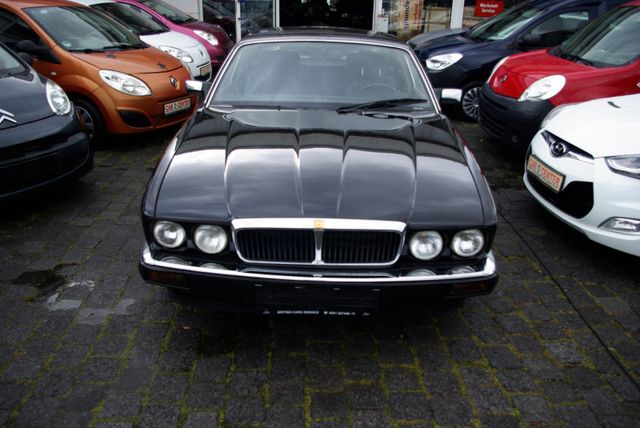 Jaguar XJ12  6.0 H  Kennzeichen