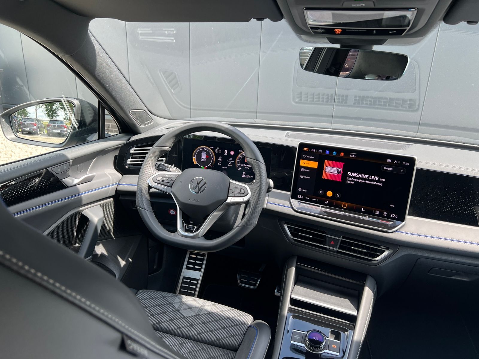 Fahrzeugabbildung Volkswagen Tiguan R-Line 2.0 TDI DSG 4Motion *IQ.Light,AHK,