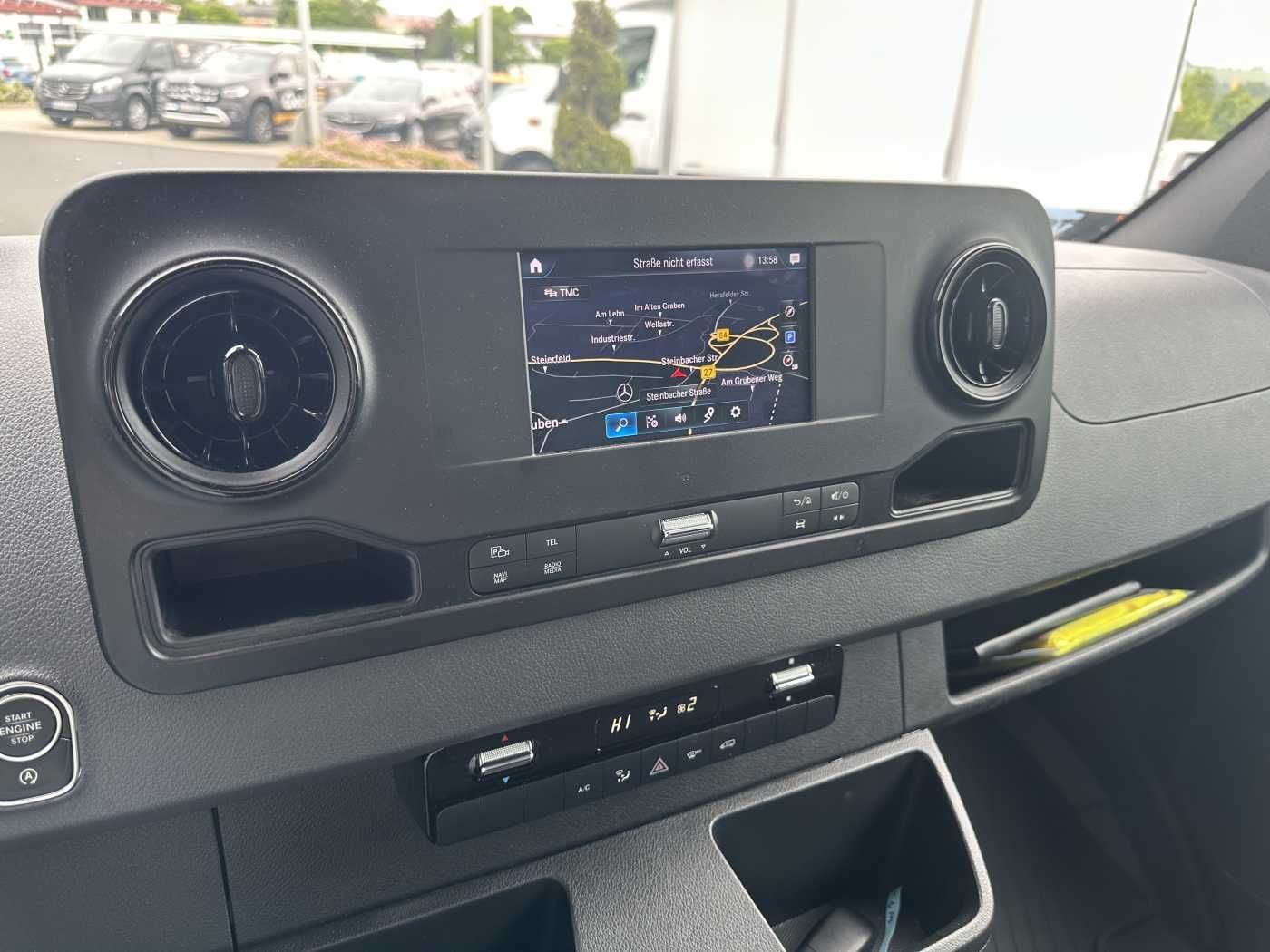 Fahrzeugabbildung Mercedes-Benz Sprinter 317 CDI 3665 9G Klima 360 MBUX SHZ
