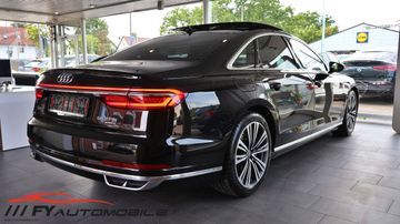 Audi A8 - 7