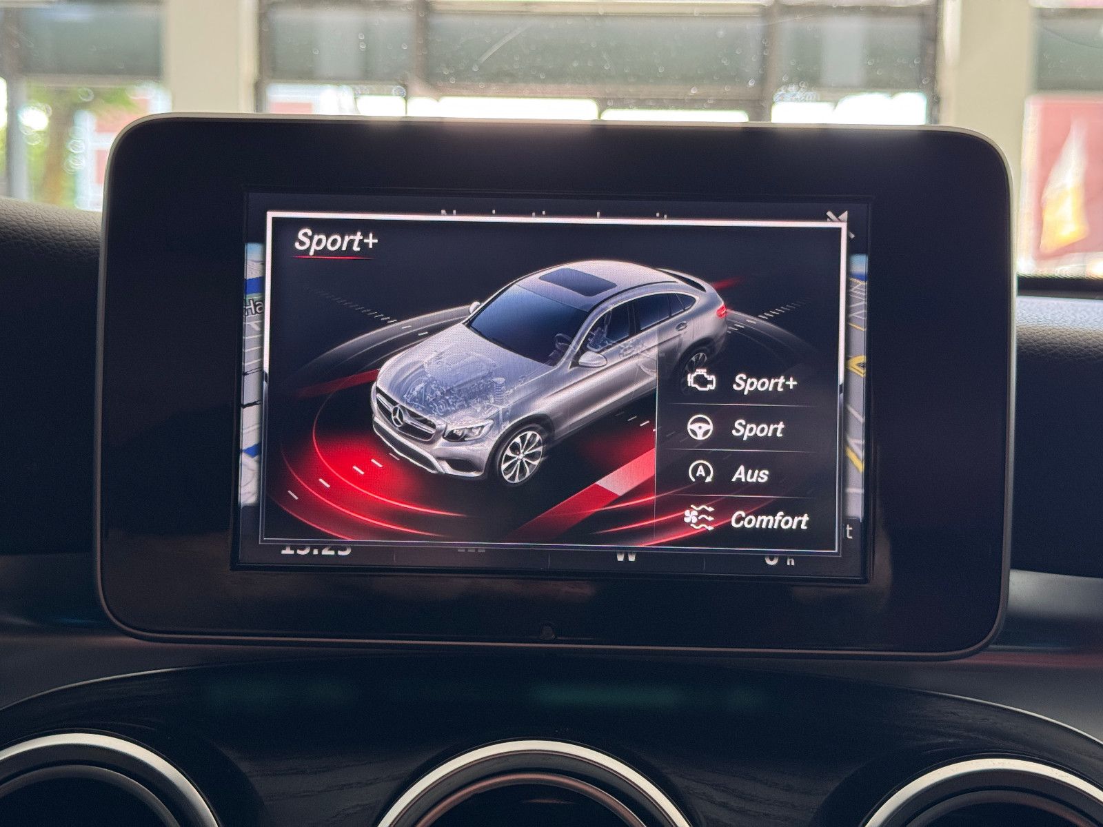 Fahrzeugabbildung Mercedes-Benz GLC 250 d COUPE 4M 9GT AMG LINE PLUS EDITION 1