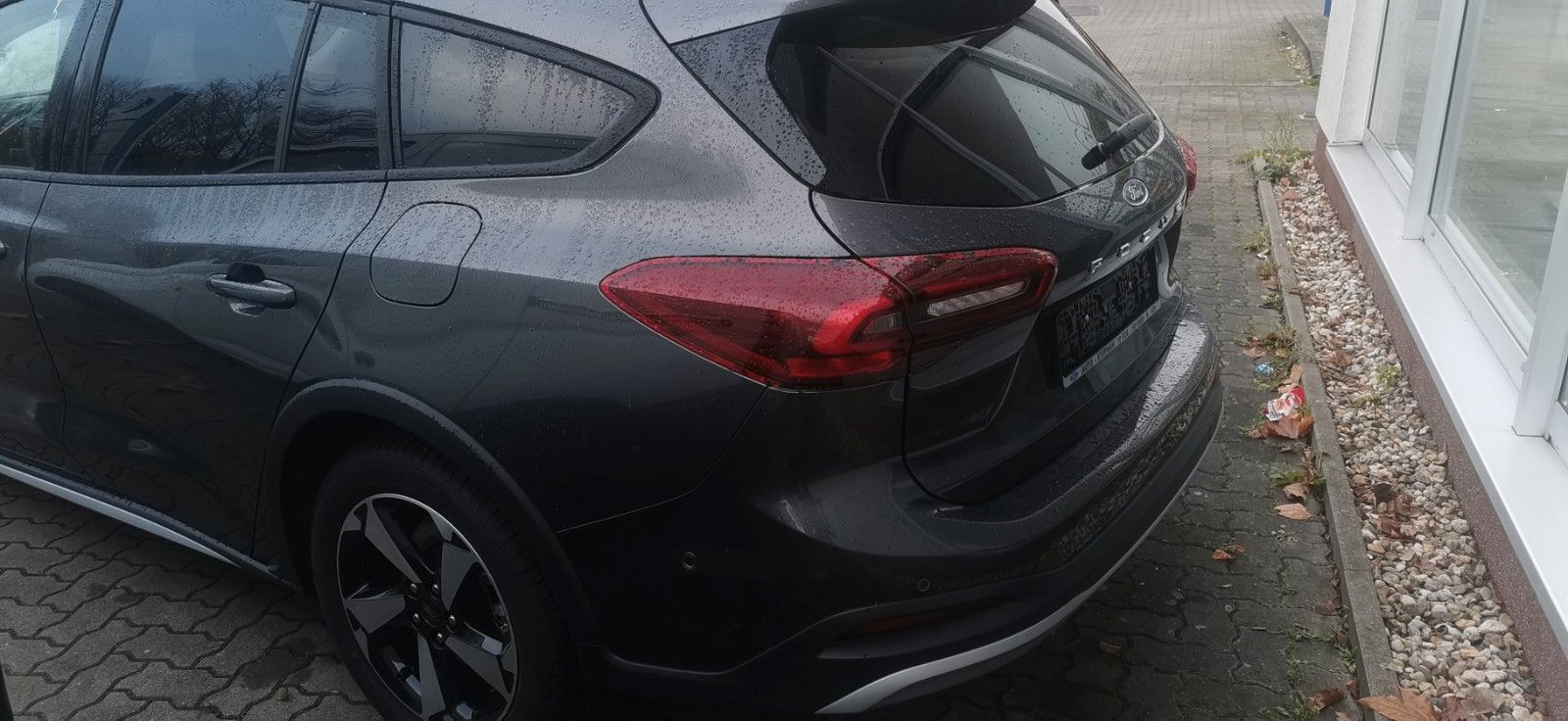 Fahrzeugabbildung Ford Focus 1,0 EcoBoost Hybr. 114kW Active X Tur AT