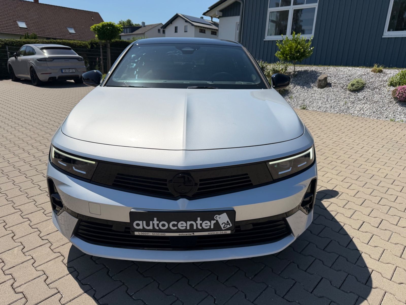 Fahrzeugabbildung Opel Astra 1.6 Hybrid°180 PS°GS Line°Kamera°Leder°LED