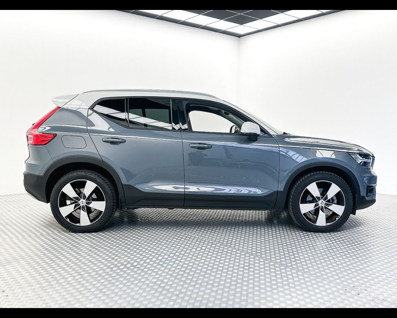 Volvo VOLVO XC40 B4 AWD Geartronic Momentum Pro imagem 3
