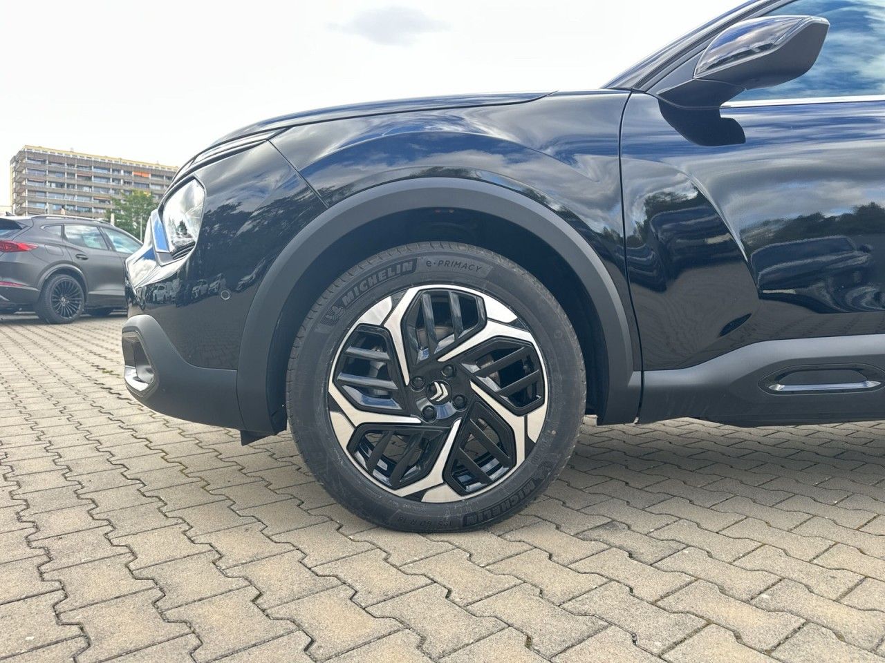 Fahrzeugabbildung Citroën C4 PureTech 130 S&S EAT8 Shine