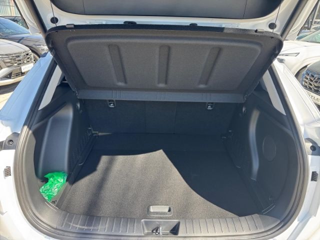 Fahrzeugabbildung Hyundai KONA Prime Elektro 2WD 65 HUD El. Panodach Navi