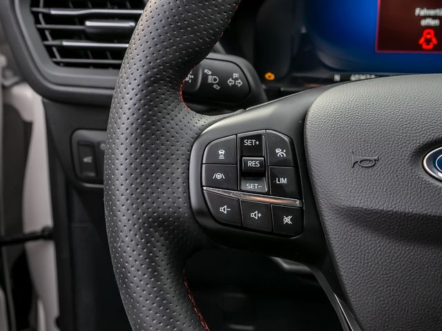 Ford Kuga ST-Line X HUD AHK klapp. Navi Digi-Cockpit