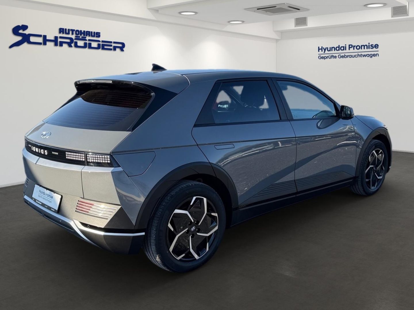 Fahrzeugabbildung Hyundai IONIQ 5 Elektro 72,6 kWh mit Effizinz-Paket