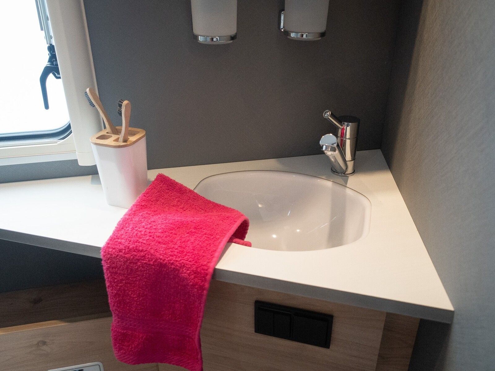 Fahrzeugabbildung Dethleffs Just Camp Active T 7052 EB Automatik*Hubbett