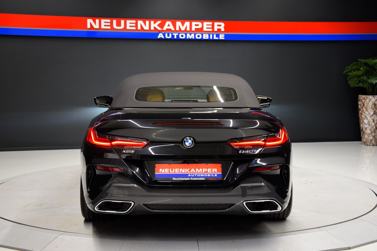 Fahrzeugabbildung BMW 840 i xDrive Cabrio M Sport Leder beige ACC HuD