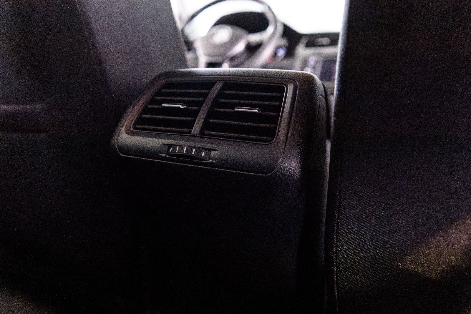 Fahrzeugabbildung Volkswagen Golf VII1.0l TSI Comfortline + GJR + Klima