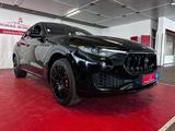 Maserati Levante S Q4 //Pano//ACC//B&W// - Maserati Levante aus 2018