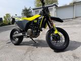 Husqvarna 701 Supermoto | EZ 09/2022 | 4.500 km  - Offers