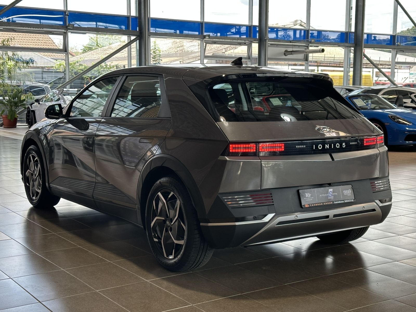 Hyundai Ioniq 5 58 kWh NSCC R.Cam Navi LED SHZ DAB+ foto 6