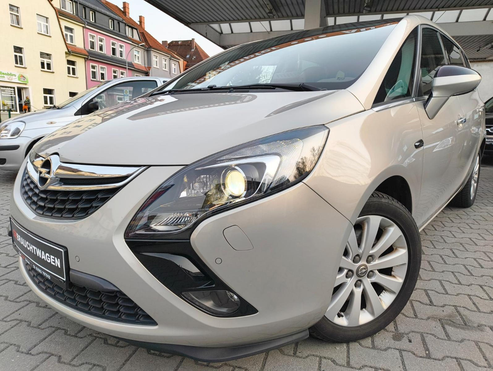 Opel Zafira C Tourer 7-Sitzer/Bi-Xenon/Pano/AHK/TÜV