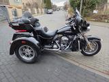 Harley-Davidson FLHTCUTG Tri Glide 2015  103 CI - HARLEY-DAVIDSON TRI GLIDE
