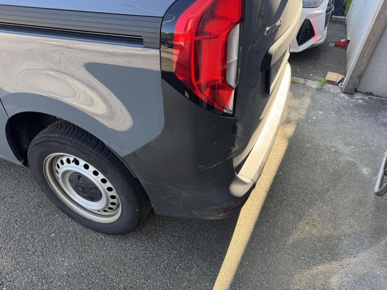 Fahrzeugabbildung Mercedes-Benz Citan Kasten 112 CDI standard (420.633)