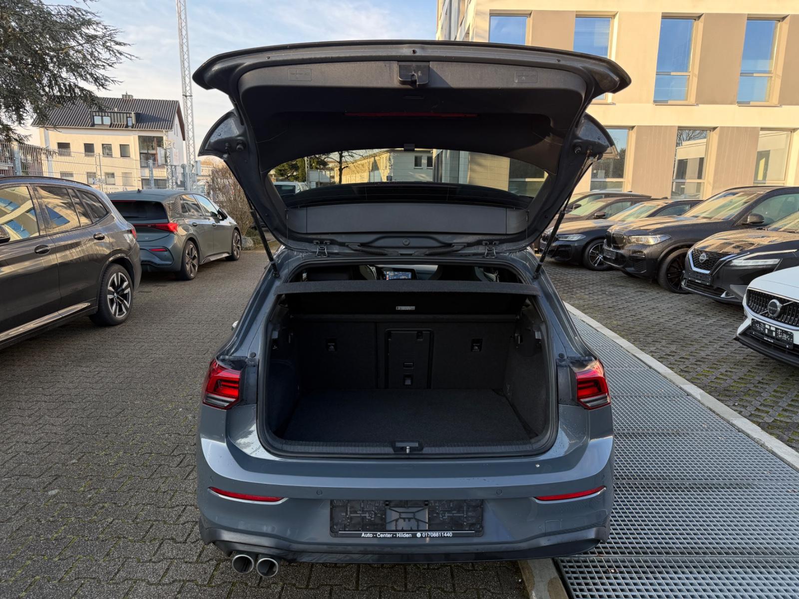 Volkswagen Golf 8 GTD Lim. Pano* 19 Zoll*, миниатюра 12