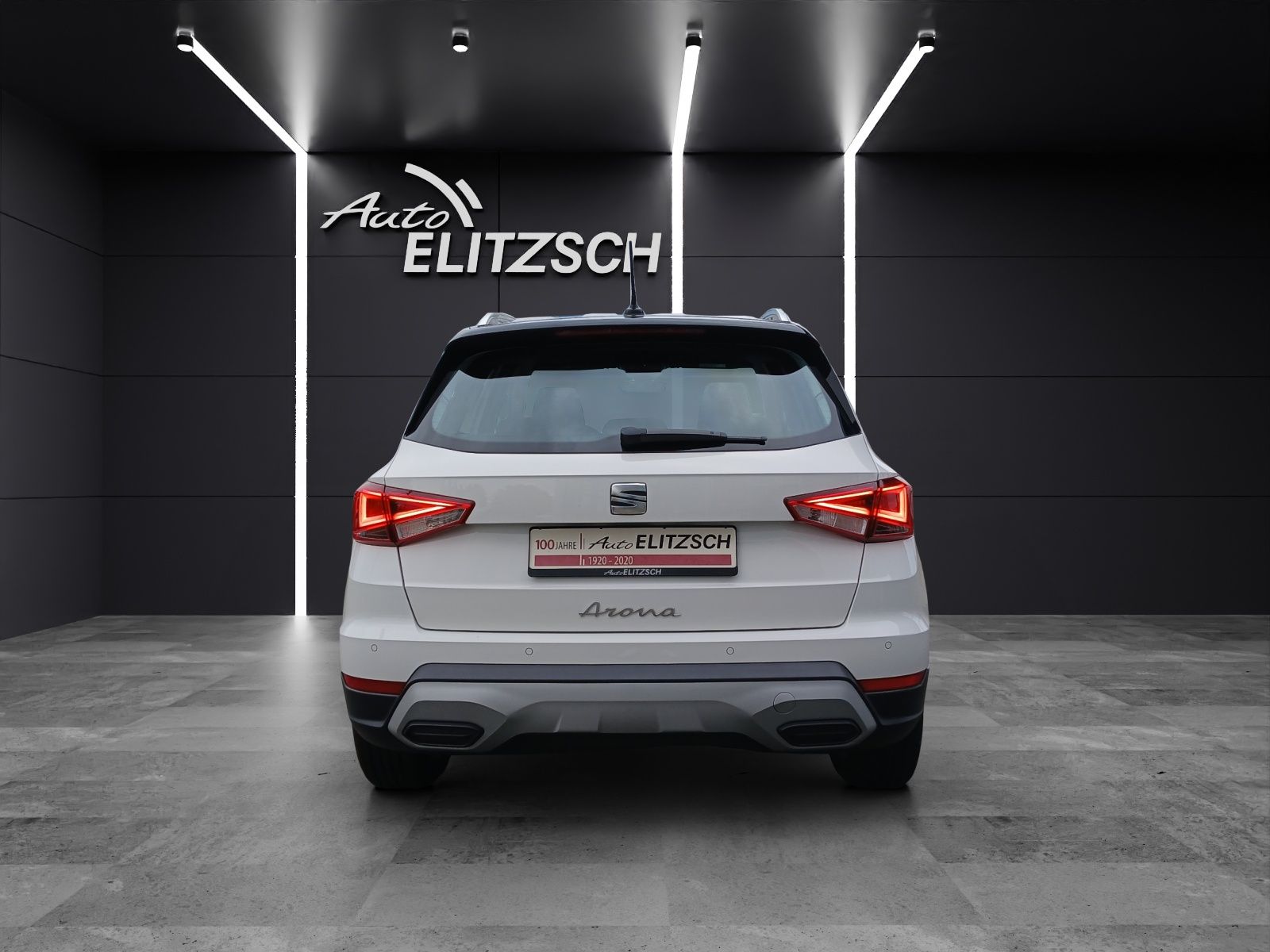 Fahrzeugabbildung SEAT Arona TSI Xperience DSG LED AHK GRA PDC SH LM