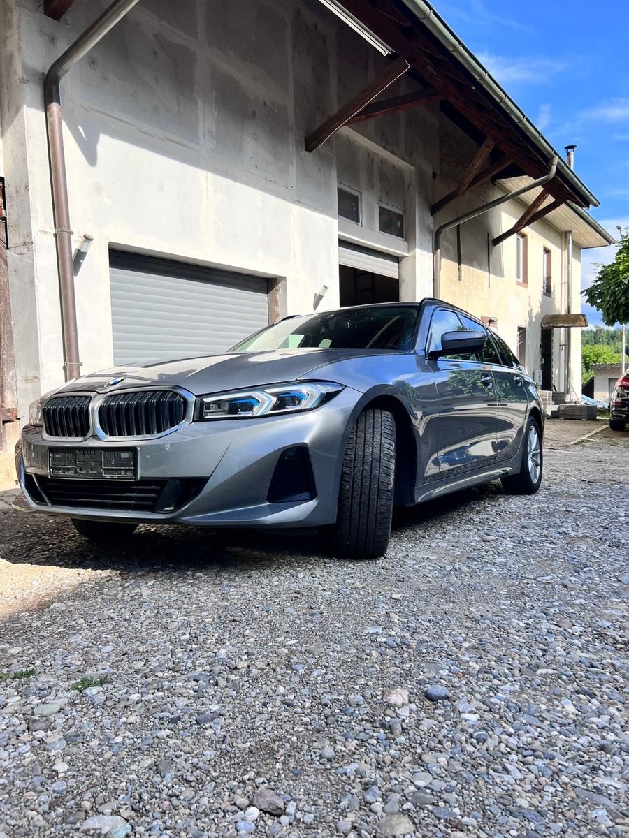 BMW 3 Series i Touring Auto, миниатюра 2