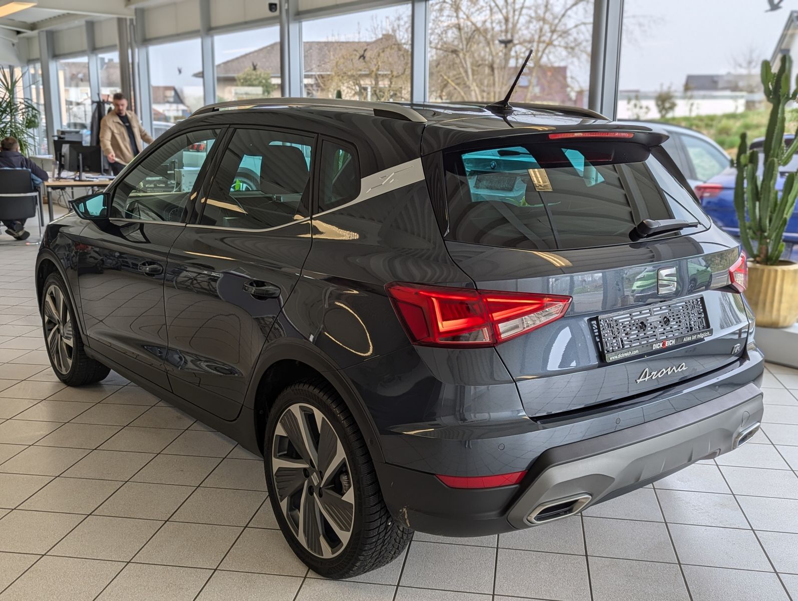 Fahrzeugabbildung SEAT Arona 1.0 TSI FR DSG LED Dinamica ACC AHK Kamera
