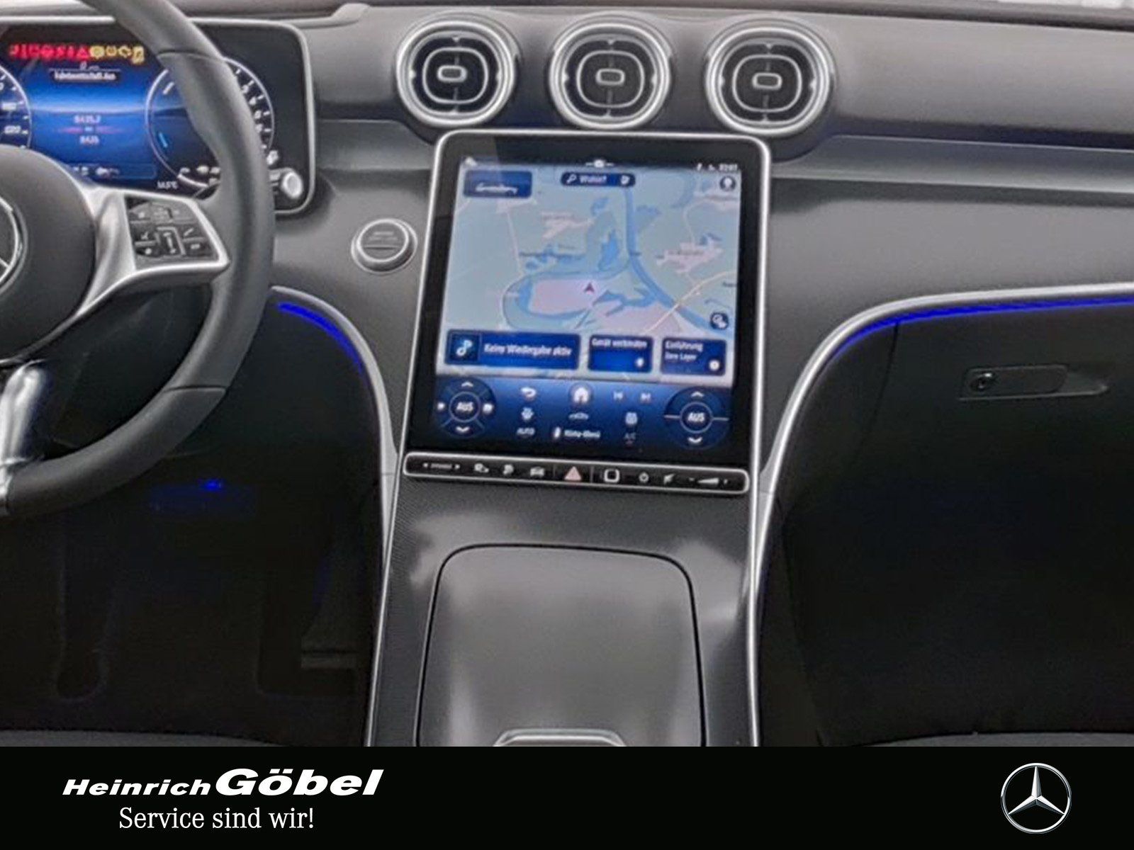 Fahrzeugabbildung Mercedes-Benz C 300 e T AVANTGARDE+AHK+HUD+360°+PANO+FAHRASSI