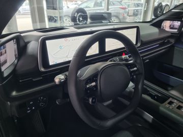 Fahrzeugabbildung Hyundai IONIQ 6 2WD 77,4 229PS UNIQ digitale ASP PanoD.