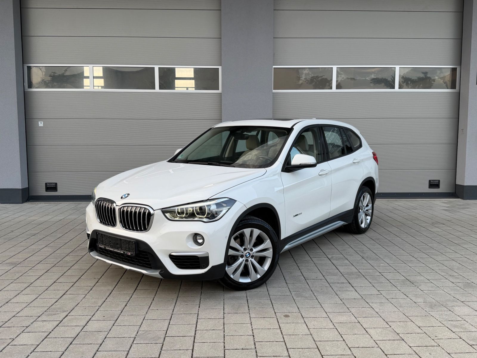 BMW X1 - 1