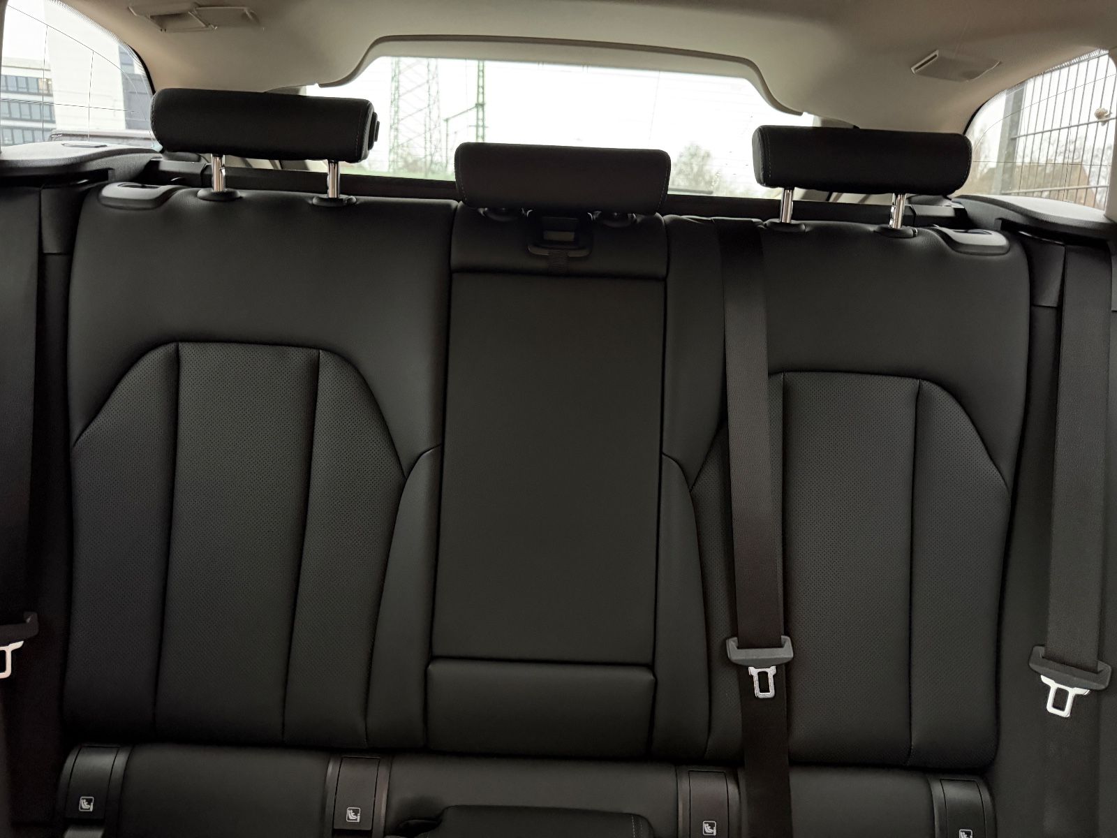 Fahrzeugabbildung BMW 318 3 Touring*LEDER*TEMPO*LED*APPLECAR*KAMERA*