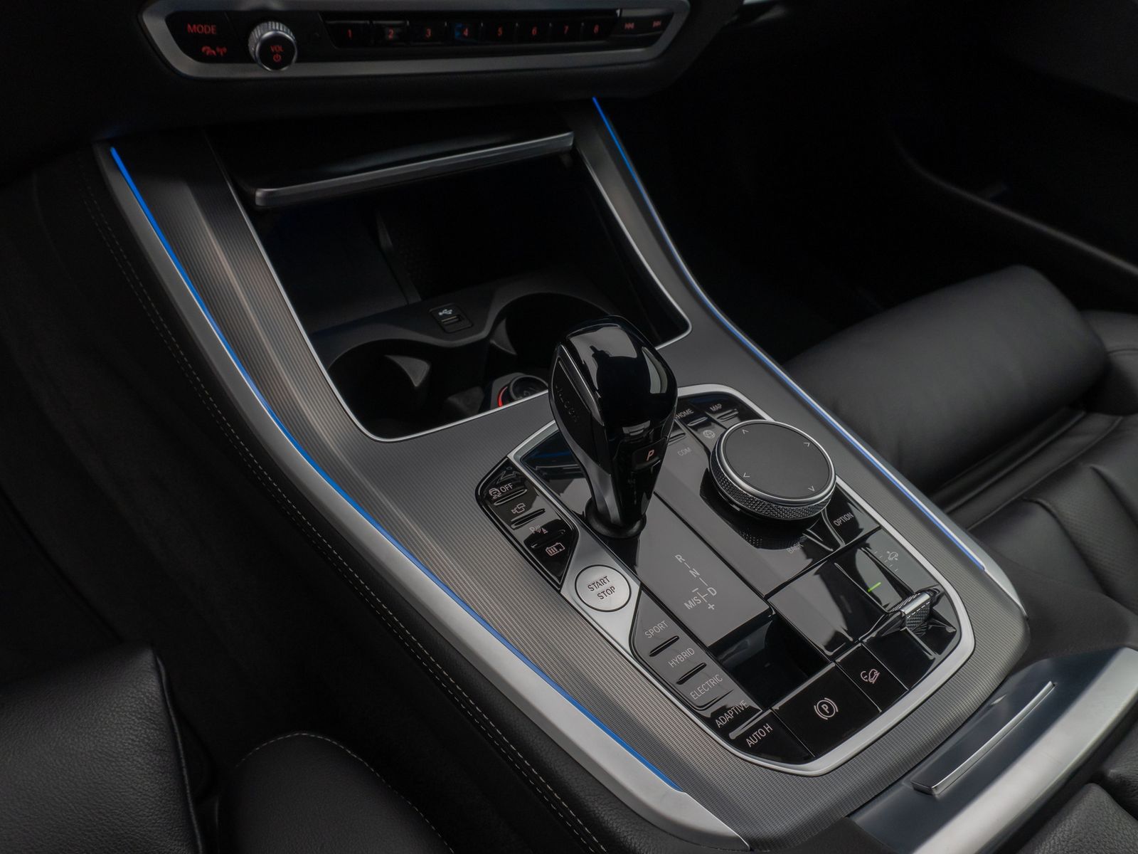 Fahrzeugabbildung BMW X5 xD45e M Sport Laser 360° HUD DAB HiFi 22Zoll