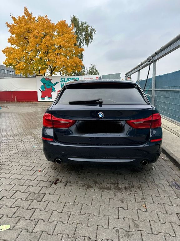 Image of BMW 530