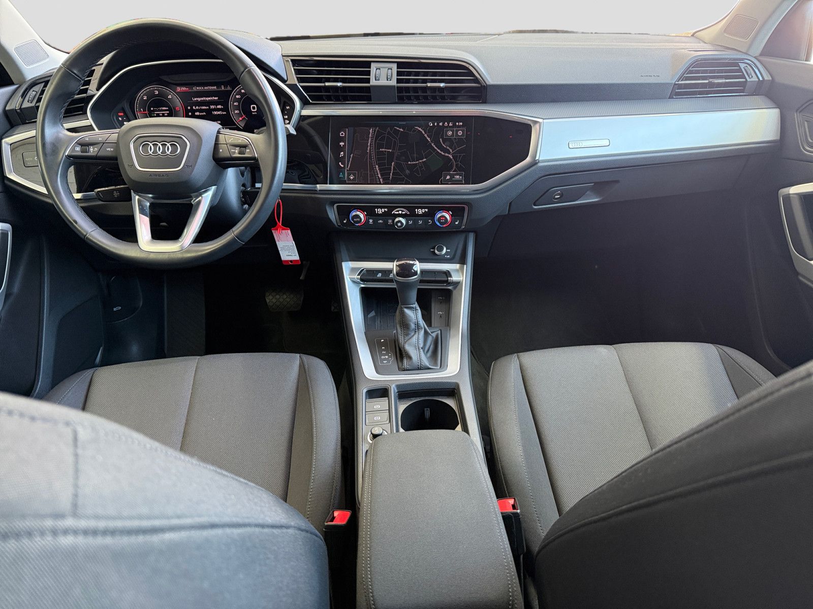 Audi Q3 35TDI S-trc AHK Cam LED Virtual Navi Sitzh foto 6