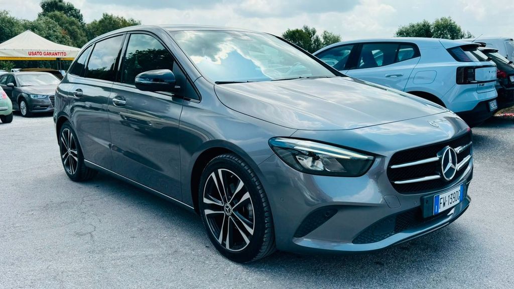 Image of Mercedes-Benz B 200