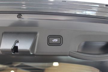 Fahrzeugabbildung Hyundai Tucson 1.6 T-GDI 48V Trend DCT 2WD Assist.Paket