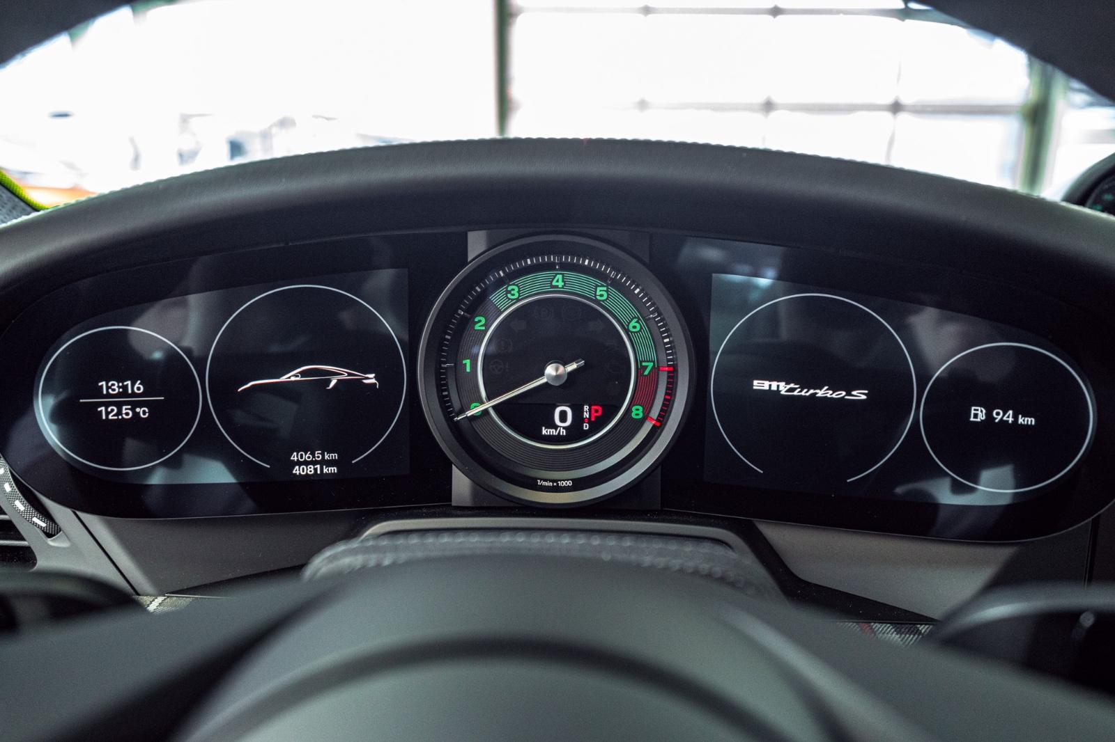 Porsche 911 Turbo 50 Jahre*Carbondach*Heritage*Burm*360°