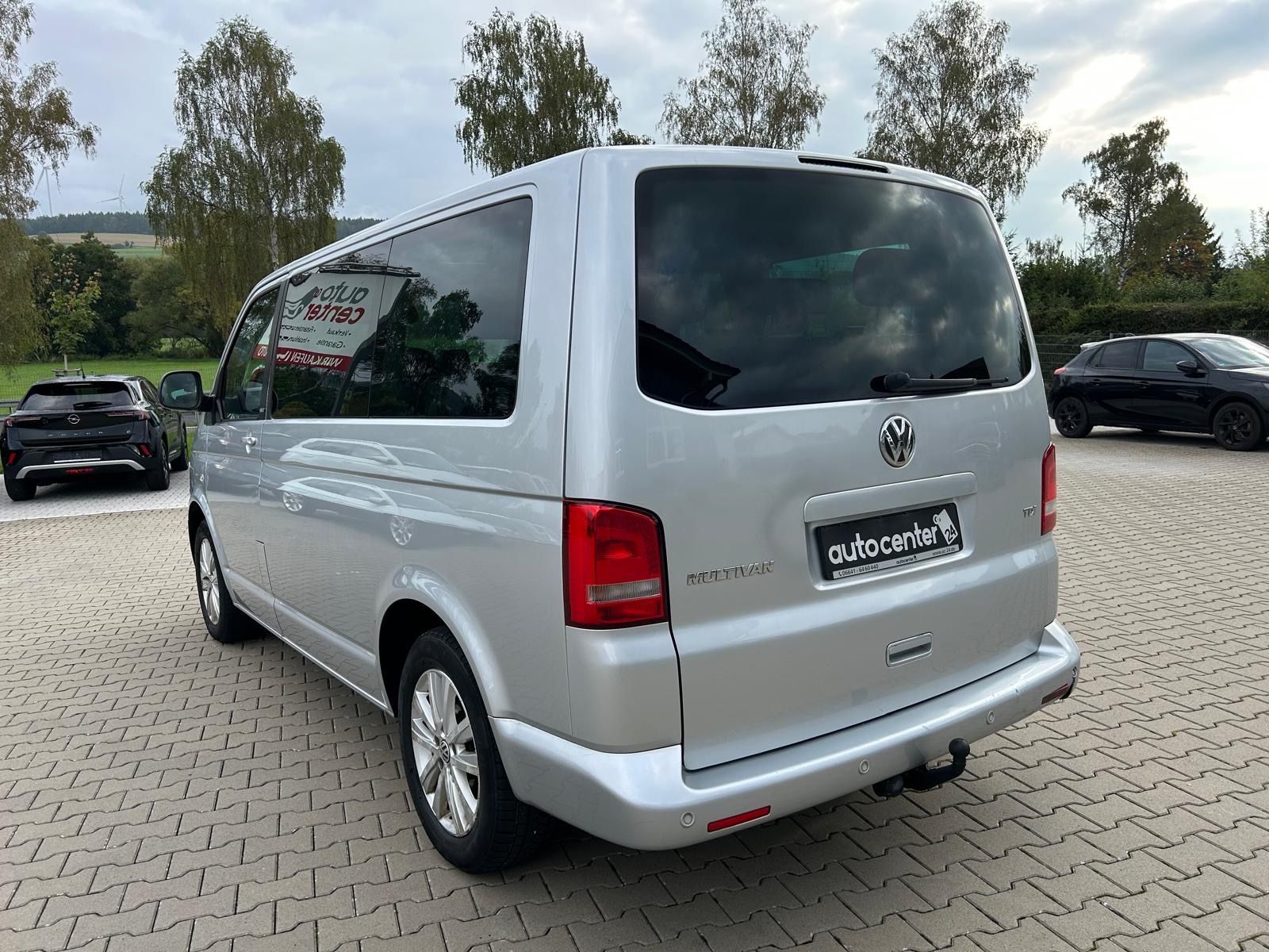 Fahrzeugabbildung Volkswagen T5 Multivan 2.0 TDI Match°Standheizung